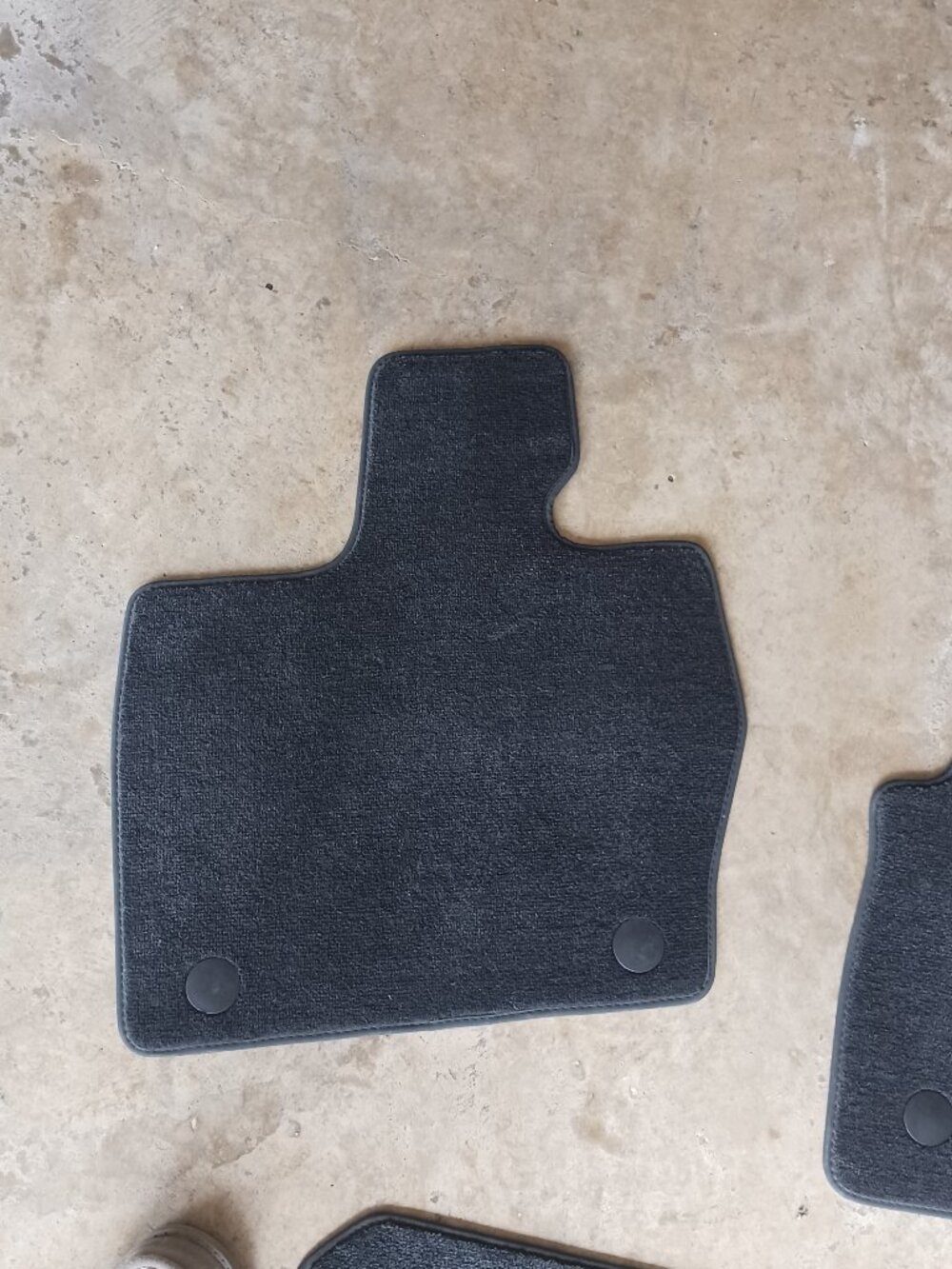 Land Rover carpet floor mat SWB OEM